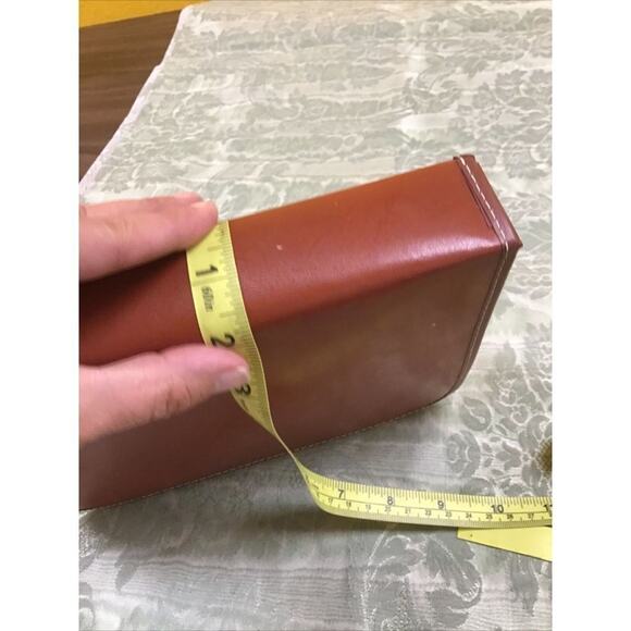 Mid Century Leather Travel Toiletry Case w/ Brush Comb Mirror Grooming Kit - Picture 9 of 9